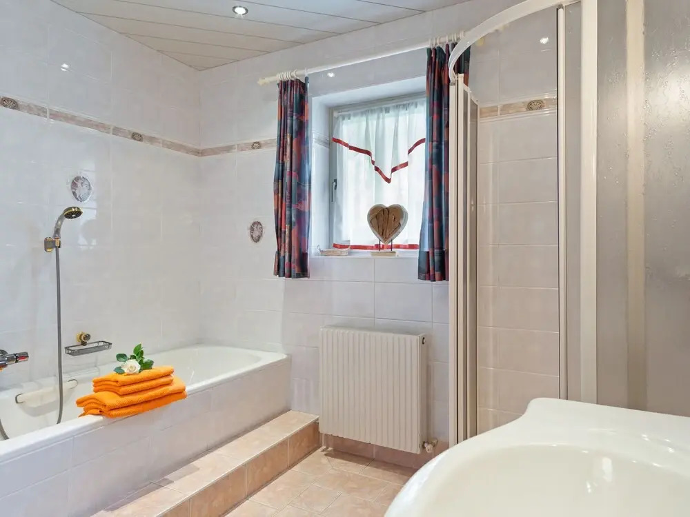 Comfy Apartment in Aschau im Zillertal near Ski Zillertal