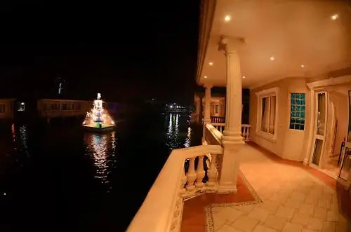 Al Murjan Beach Resort