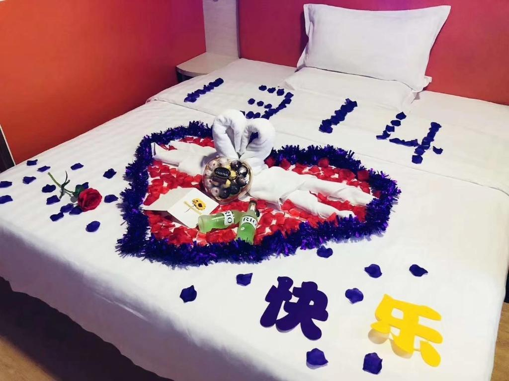 7-day Youpin Hotel (Beijing langxinzhuang metro station store)