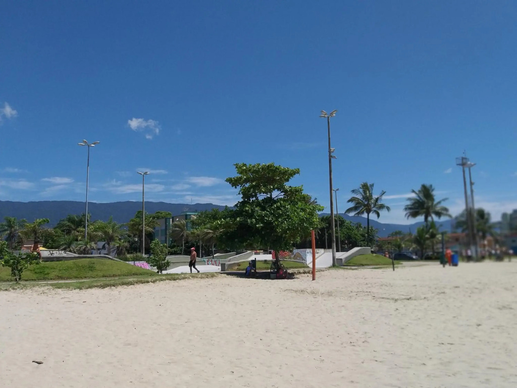 Casa Térrea-Bertioga-Uso exclusivo para de 1 a 12 pessoas