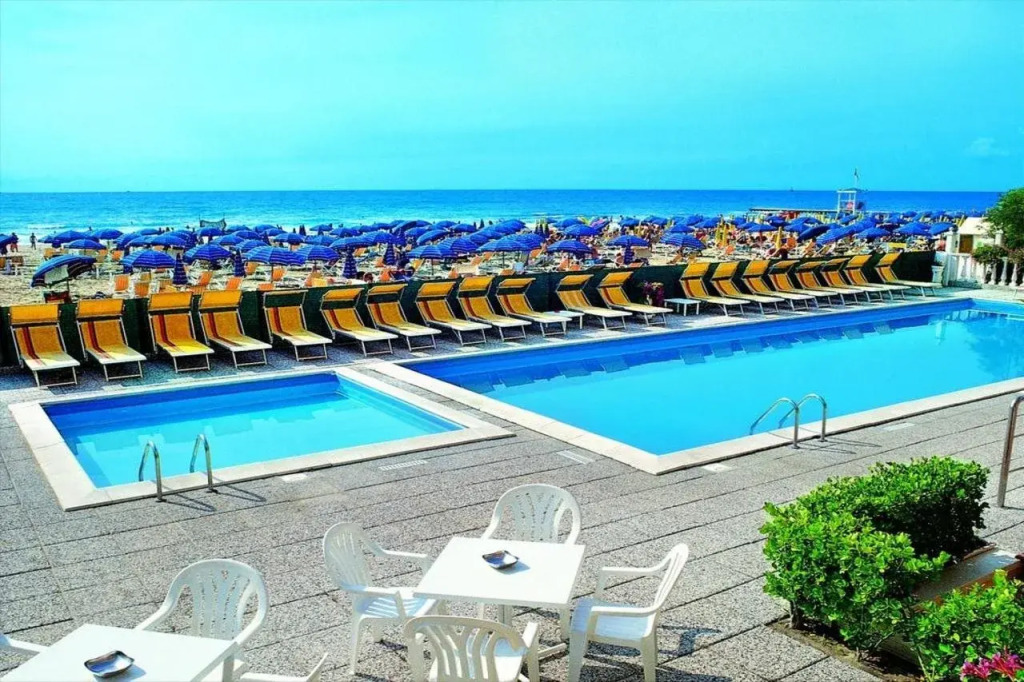 Hotel London