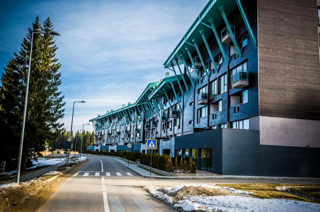 SILVER MOUNTAIN - ANAS Apartments