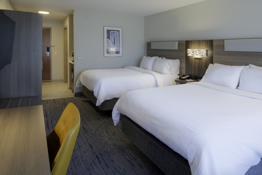 Holiday Inn Express Hotel & Suites Fort Atkinson by IHG