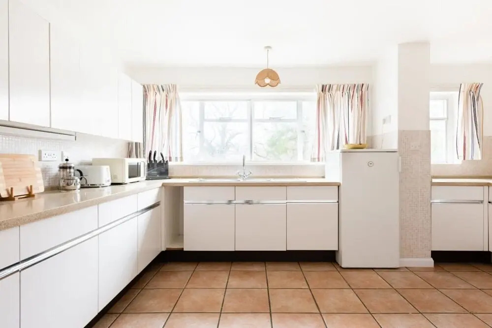 The Headington Escape - Bright 6BDR Country Home with Garden & Parking