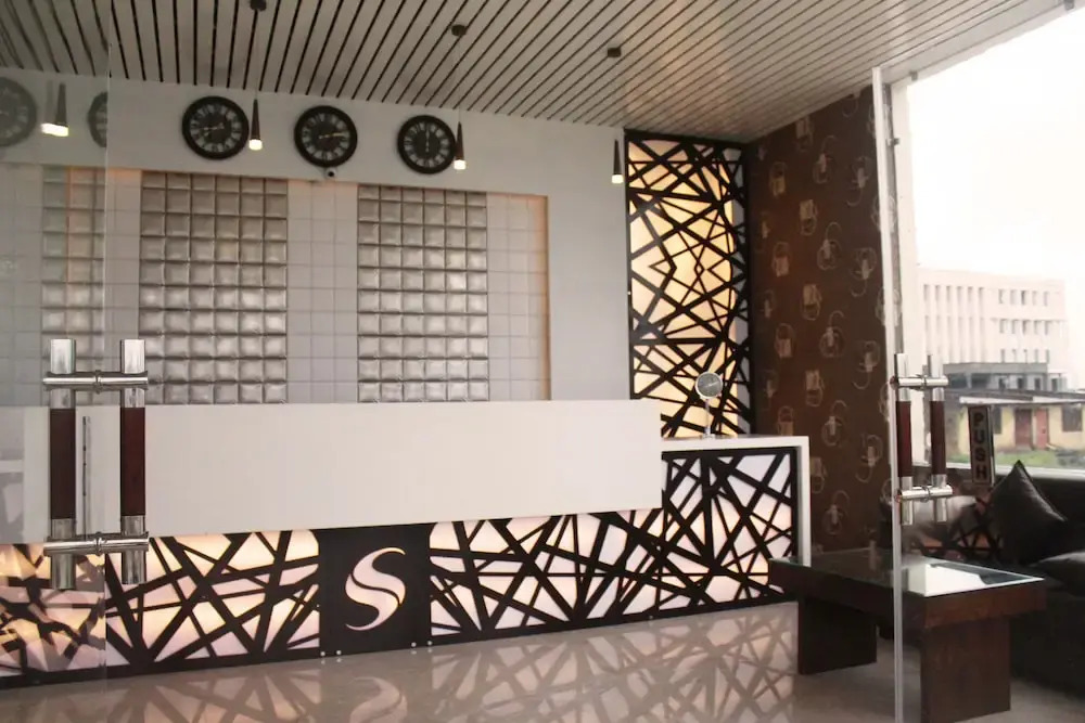 OYO 937 Sand Stone Hotel