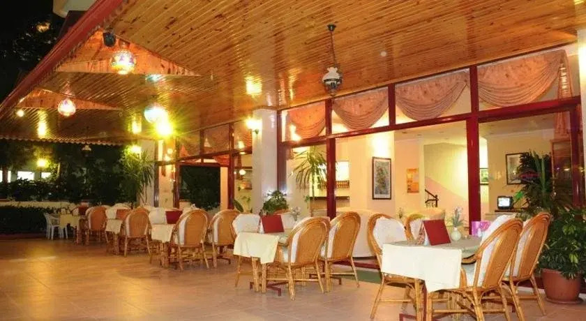 Amber-Rose Apart Hotel