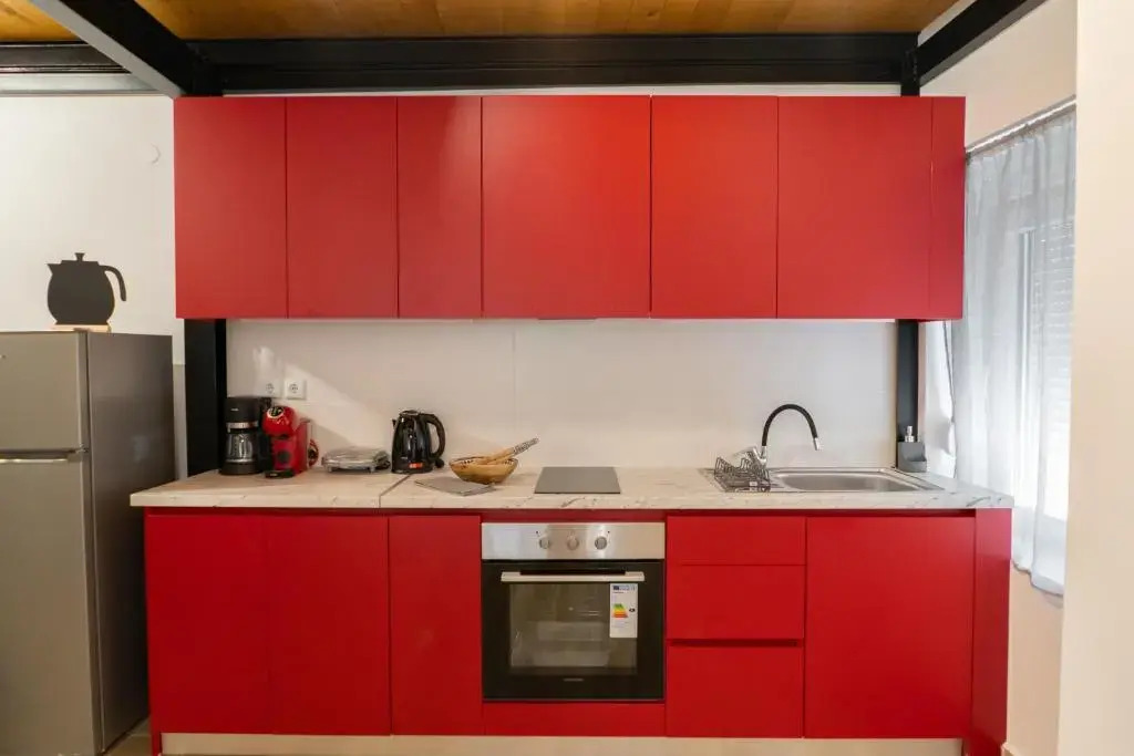 Zalman's Ground Floor 1BR Place