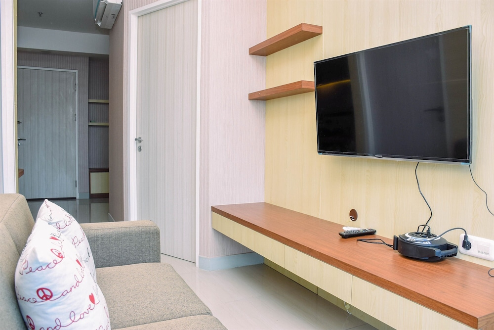 Spacious And Cozy 2Br Grand Kamala Lagoon Apartment