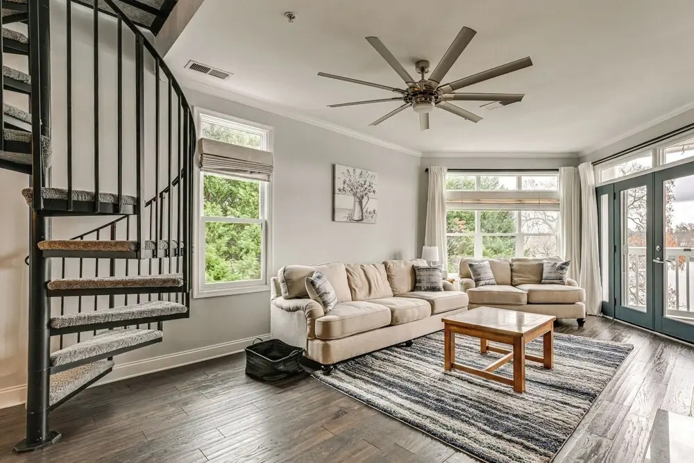 Condo w/ Deck: Waterfront Lake Norman Retreat!