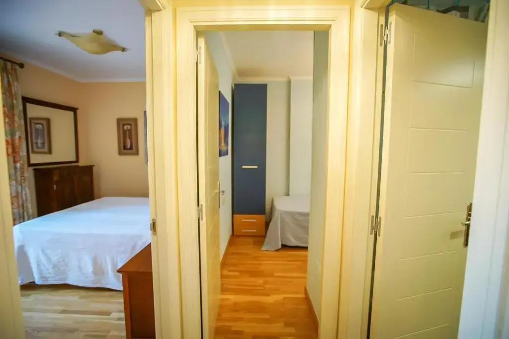 2 bedrooms appartement at Roquetas de Mar 10 m away from the beach with sea view shared pool and furnished terrace