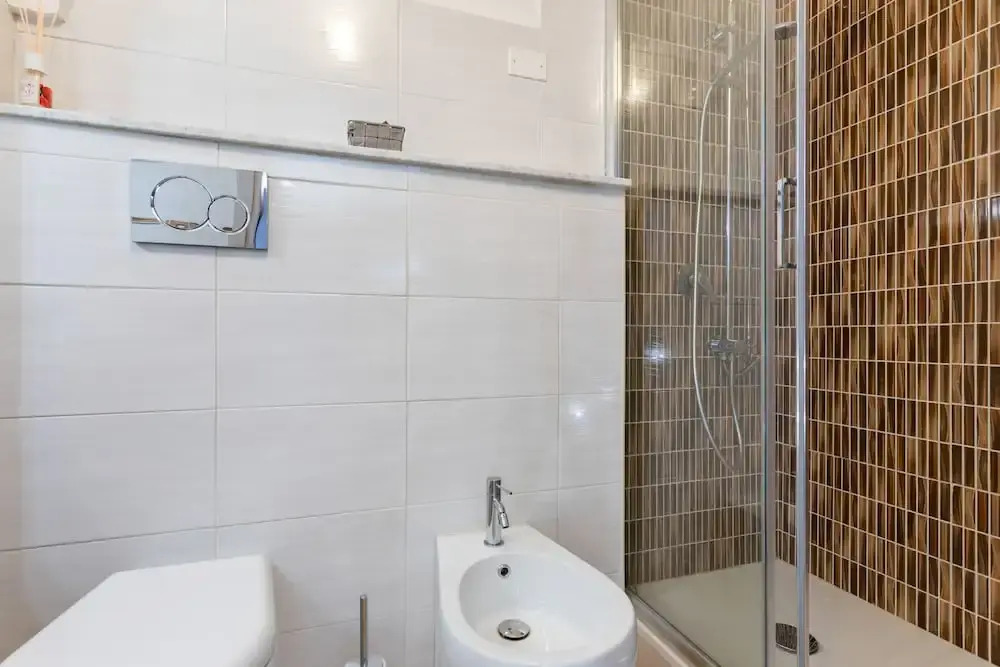 Cerami Studio Flat