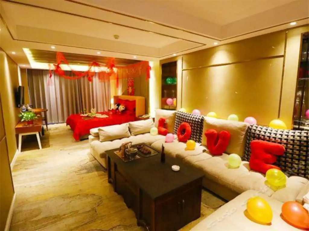 Yingbin Holiday Hotel