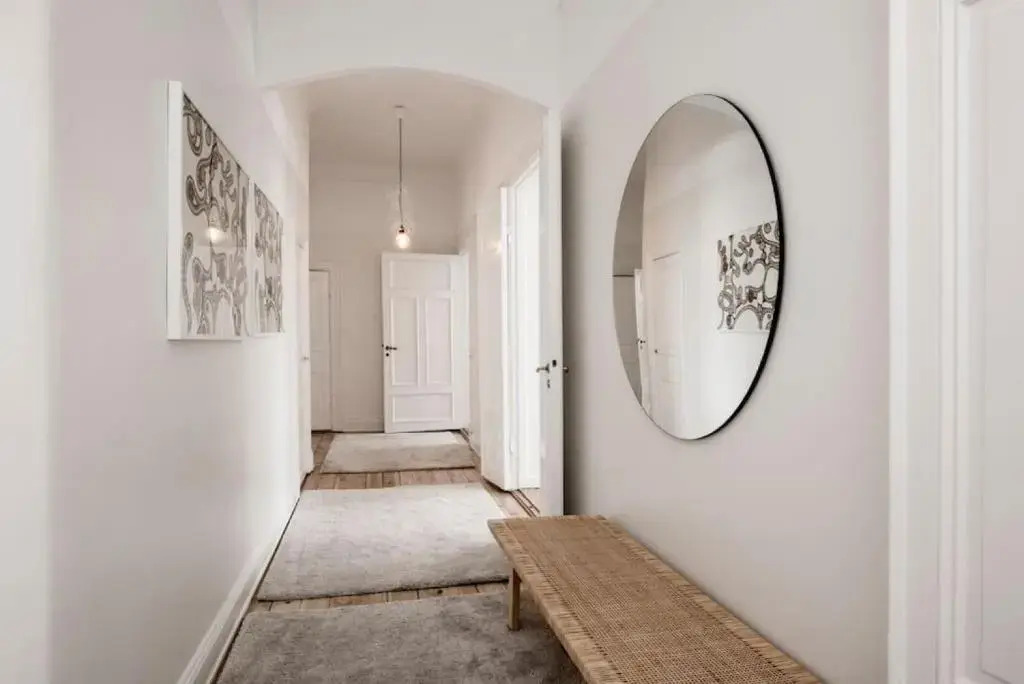 Elegant and light 3 room apartment in SoFo 97sqm