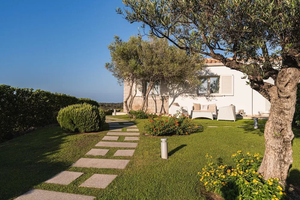 Villa Blue Sphere with Pool by Wonderful Italy
