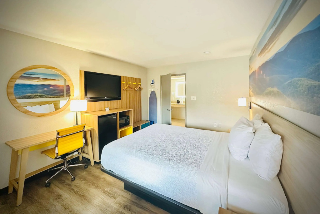 Days Inn Alexandria by Wyndham