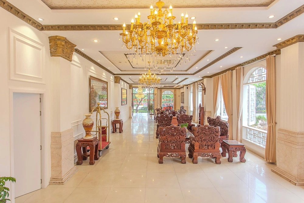 Seavitel Danang Beach Hotel