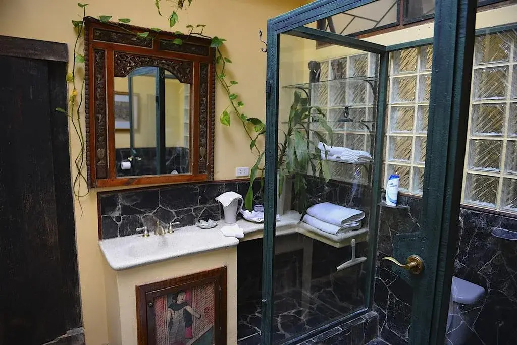 Away Chiang Kham Villa