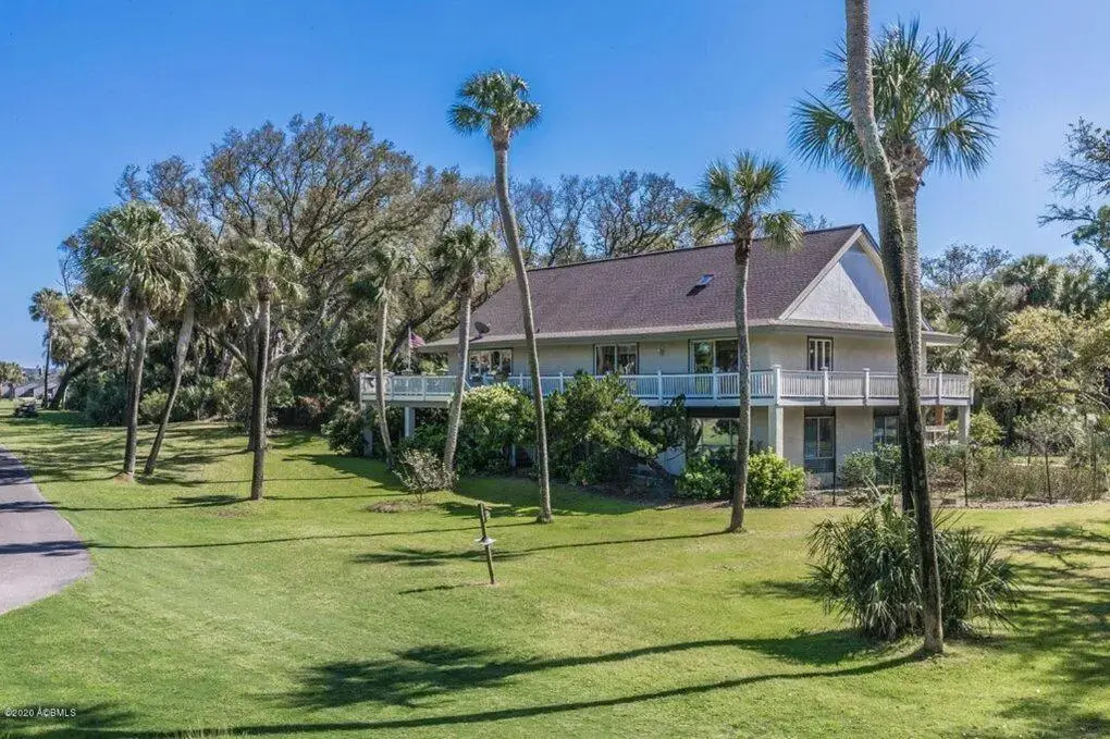 579 Remora Dr