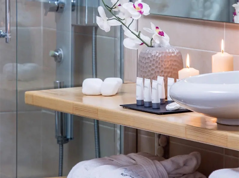 Luxury Bon Hotel