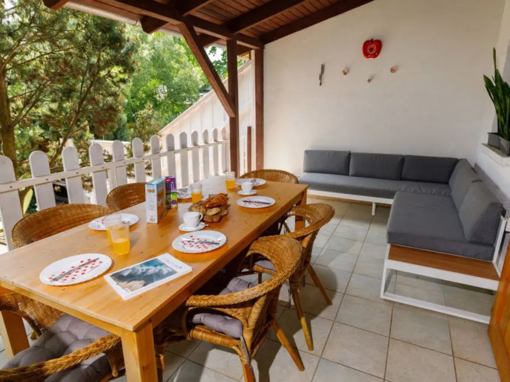 Holiday Home Violetta by Interhome