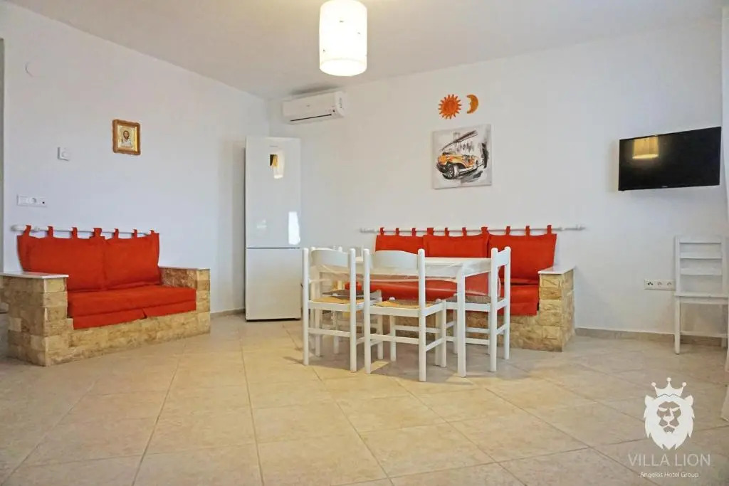 Villa Lion