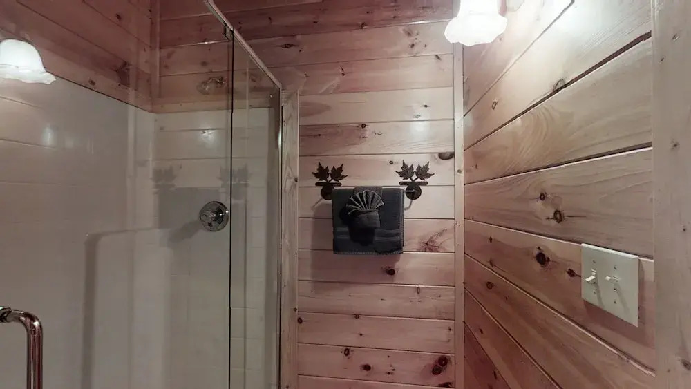 Close To Heaven 2 Bedroom Cabin