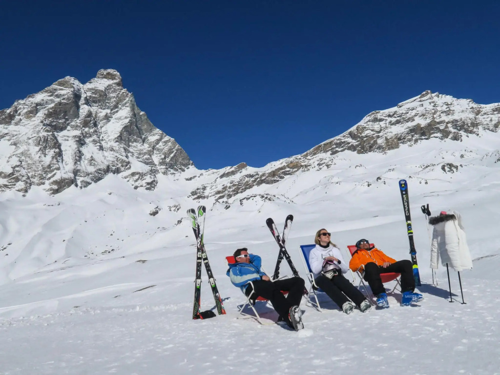 Just 30m from the ski lifts