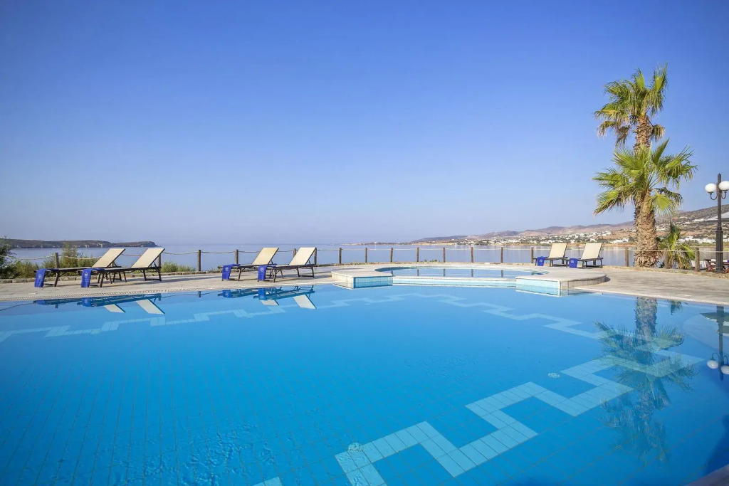 Poseidon of Paros Hotel & Spa