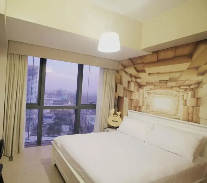 MaxStays - Max Style @ One Eastwood Avenue