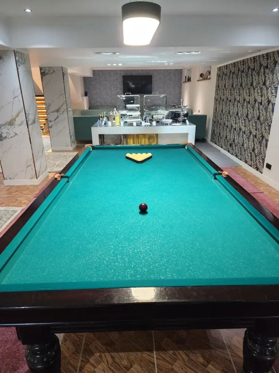 HOTEL DEHLAVI o