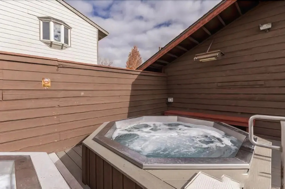 Whistler Townhome Cedar 22