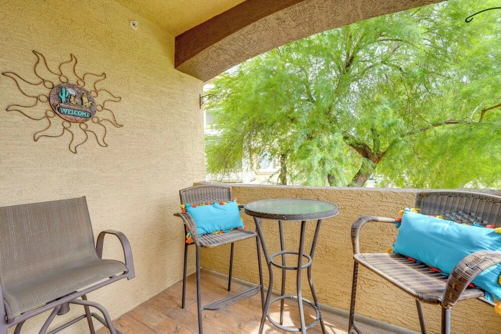 Resort-style Pools & Hot Tubs! Mtn-view Mesa Condo