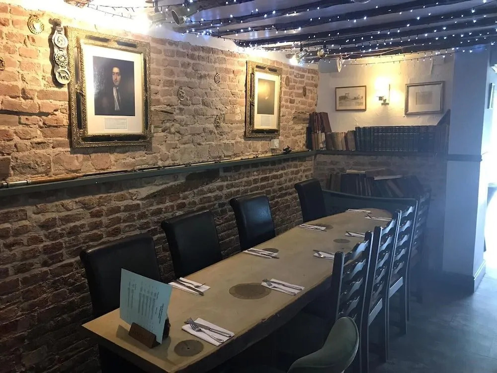 The White Horse Inn