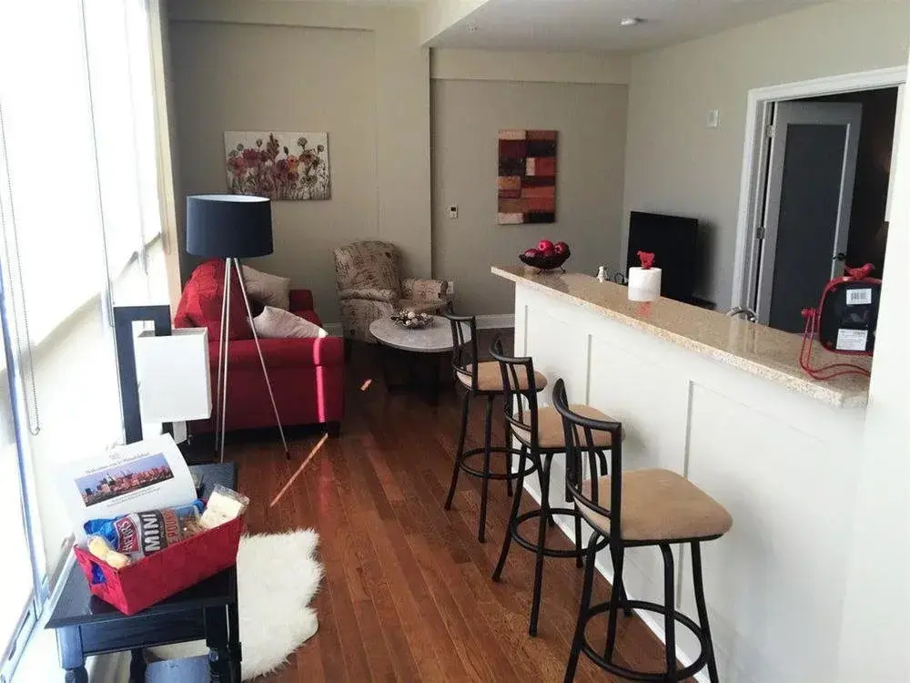 Philly Stays - Short Term Furnished Apartments at 2040 Market Street
