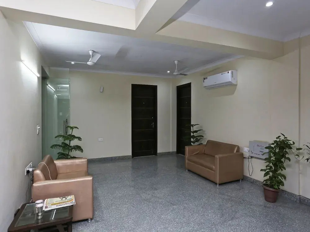 OYO 14482 Live Inn