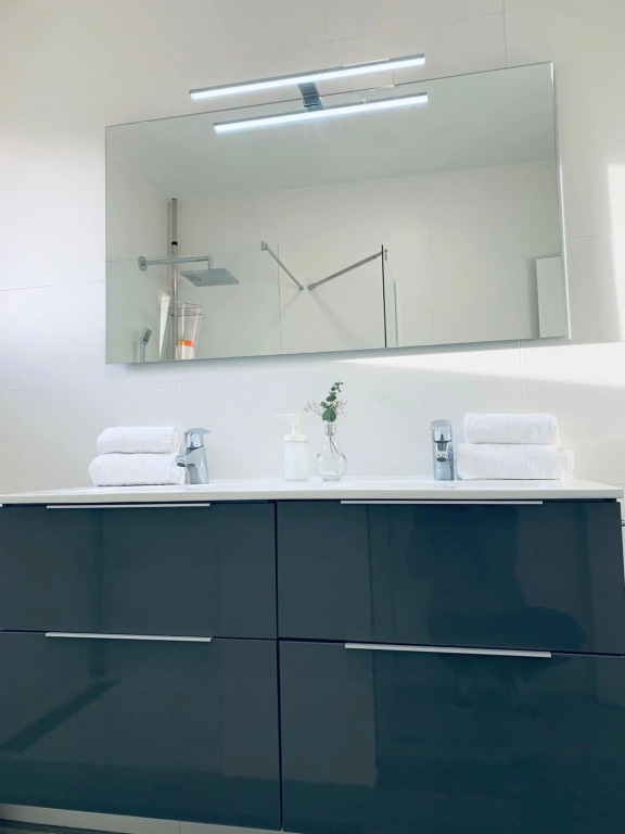 Apartamento con piscina en el centro de Sanxenxo