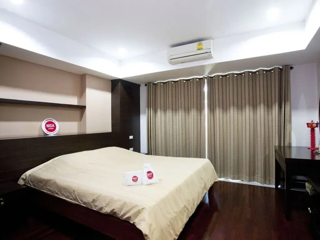 Nida Rooms Triple 2 Wattana Sky Train