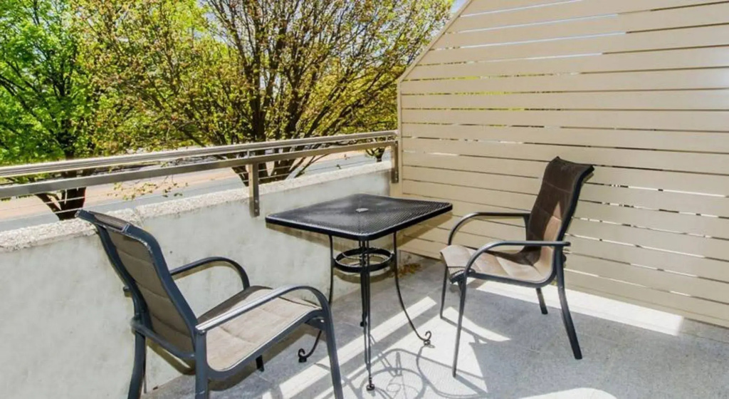 Belconnen Way Hotel & Serviced Apartments