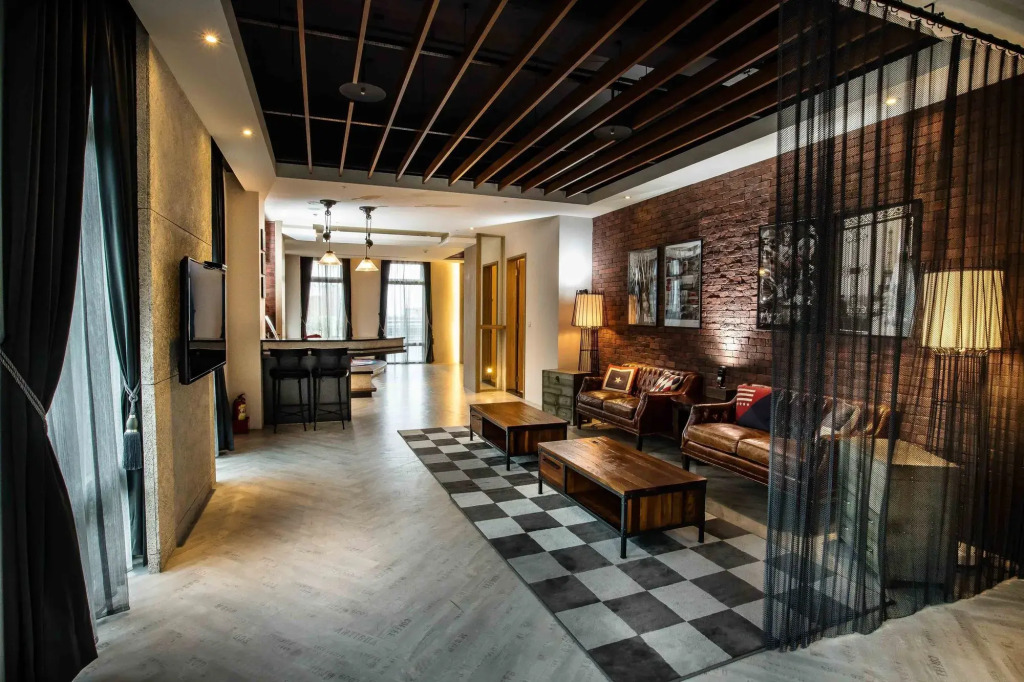 No. 9 Hotel