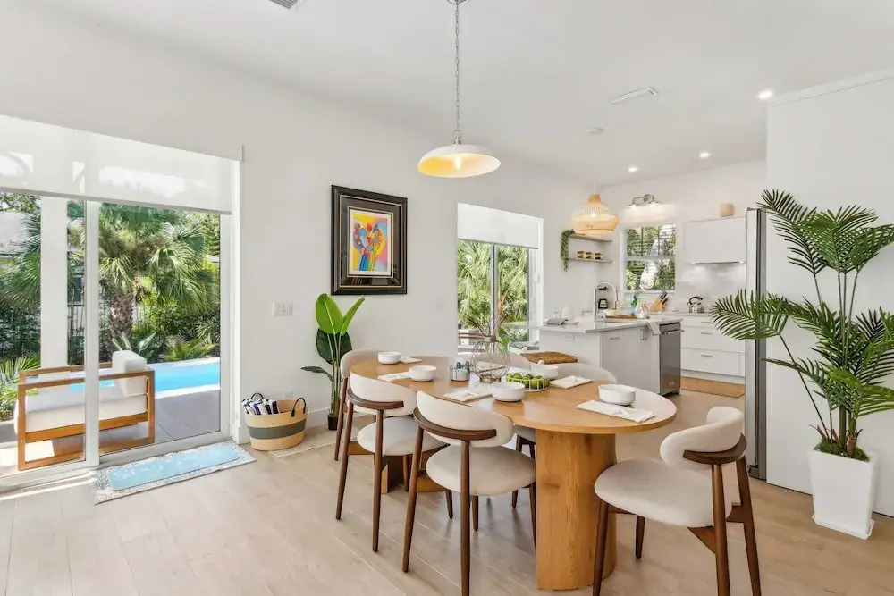 Serenity at Surfside by Avantstay Pool, Porches, Fire Pit & Arcade Near Vilano Beach