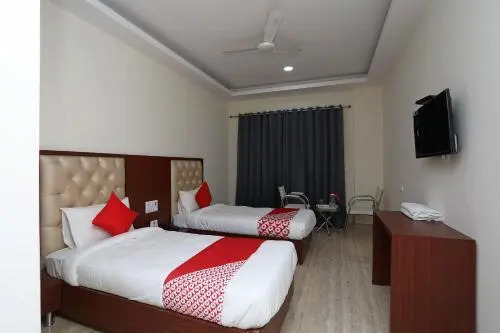 OYO 19122 Mastana Palace