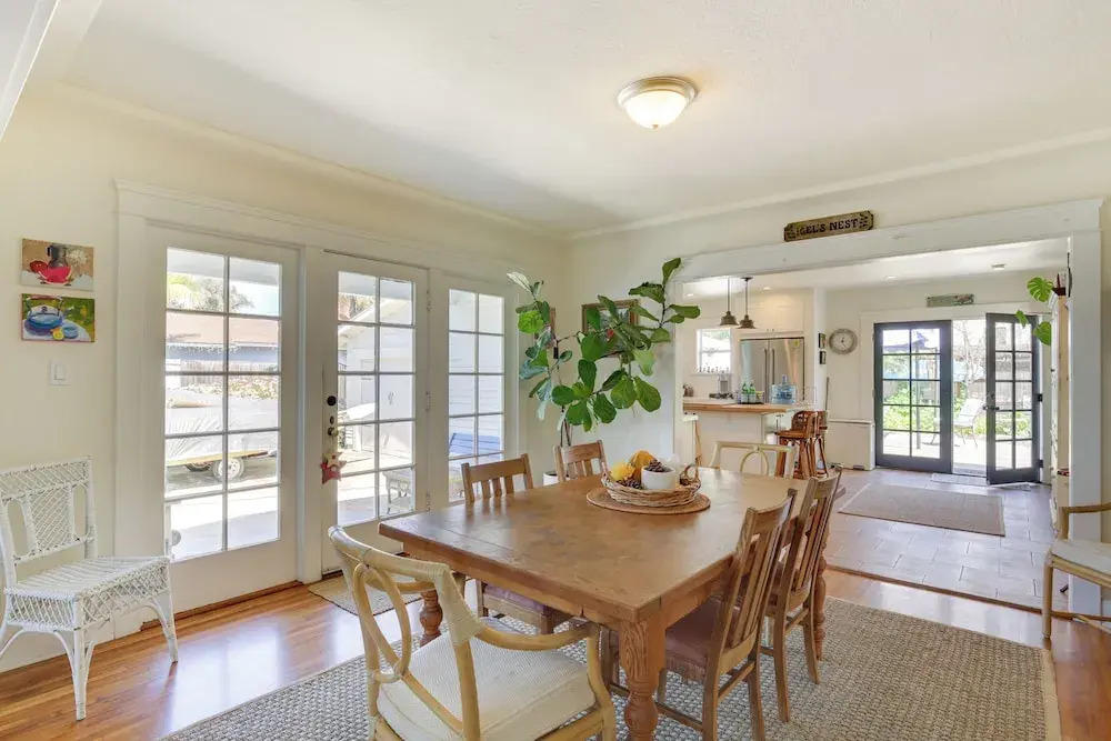 Beautiful South Oceanside Bungalow: 1 Mi to Beach!