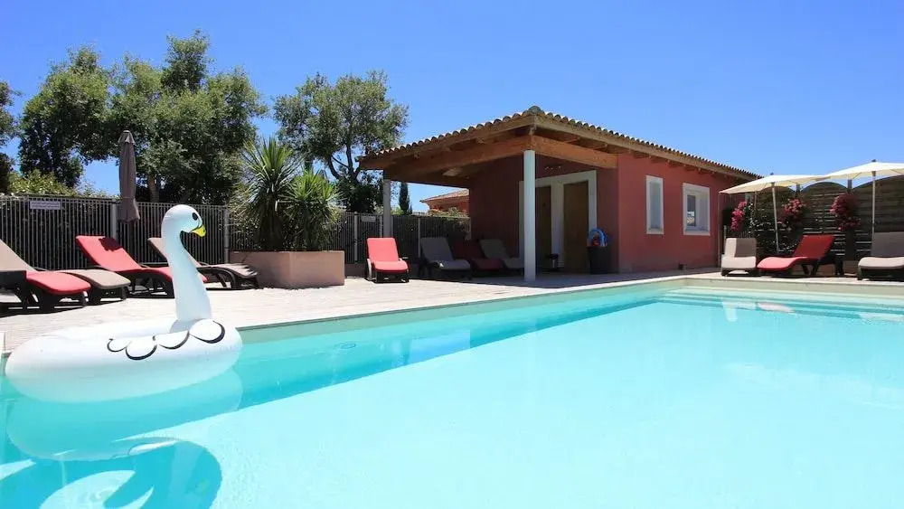 Villas CALA CORSA - 3 chambres piscine partagée chauffée - CALA ROSSA Porto-Vecchio - Villas entièrement Climatisées - Internet gratuit