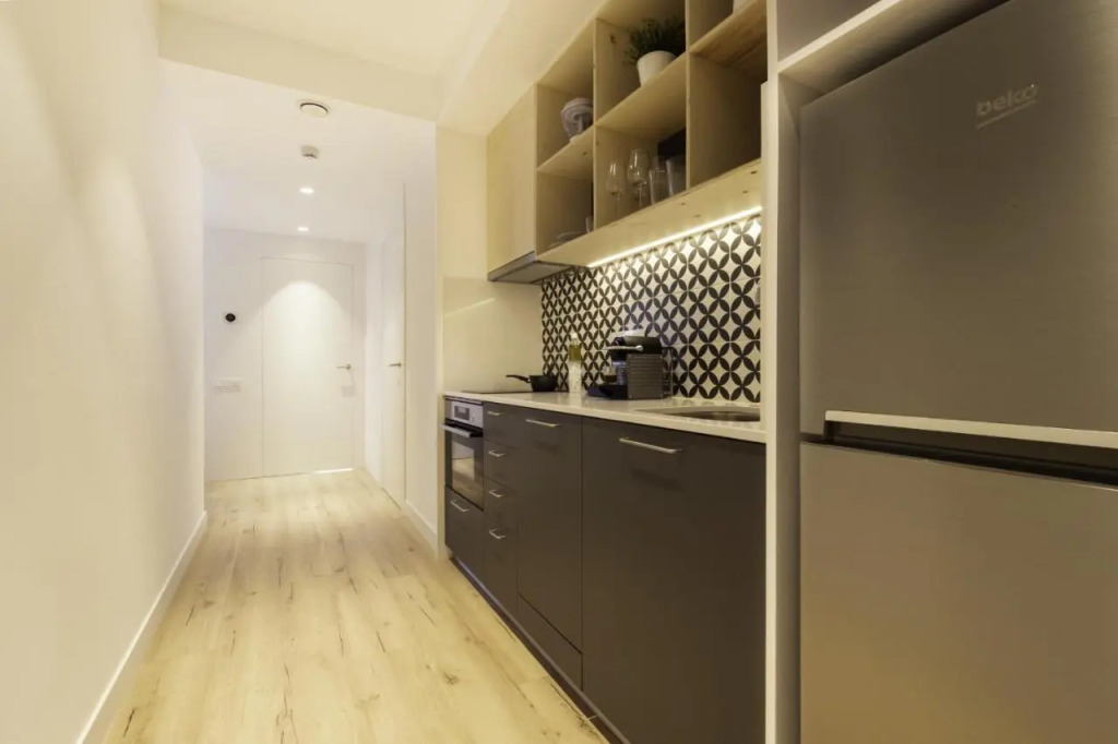 Port Plaza Apartments