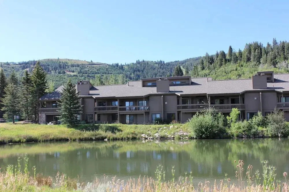 Lakeside - 3BR + Loft Townhome #1629 - LLH 61593