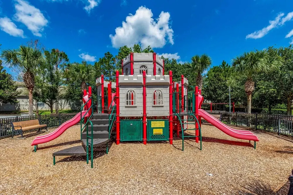 4 Mi to Disney World: Kissimmee Resort Retreat!