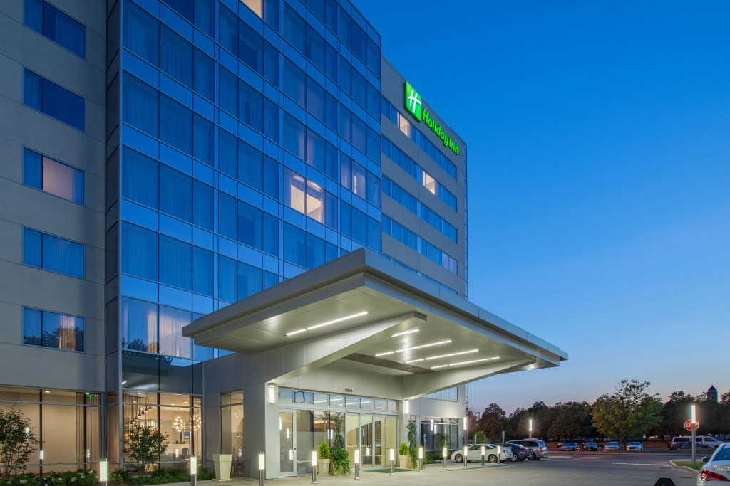 Holiday Inn Cleveland Clinic by IHG