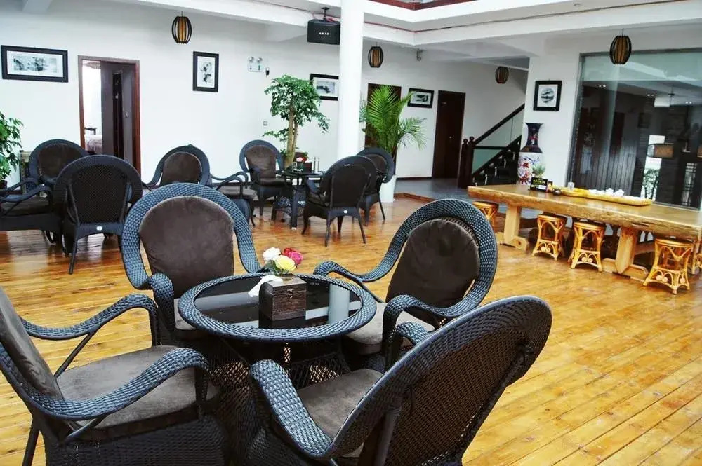 Dali Encounter Hotel