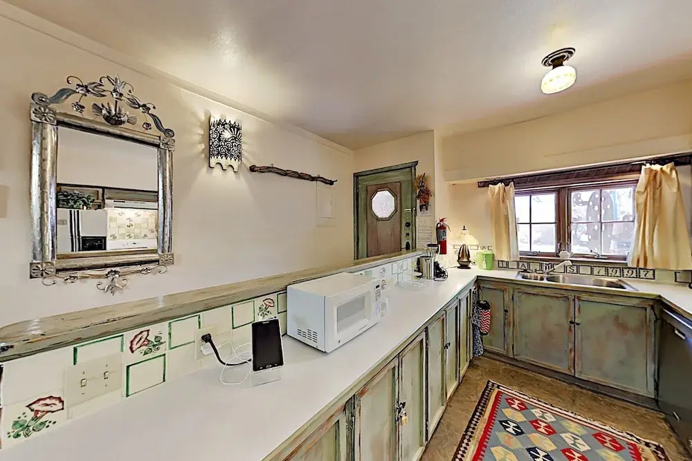 1 Block To Plaza! Rio Grande By Inger Jirby 1 Bedroom Duplex