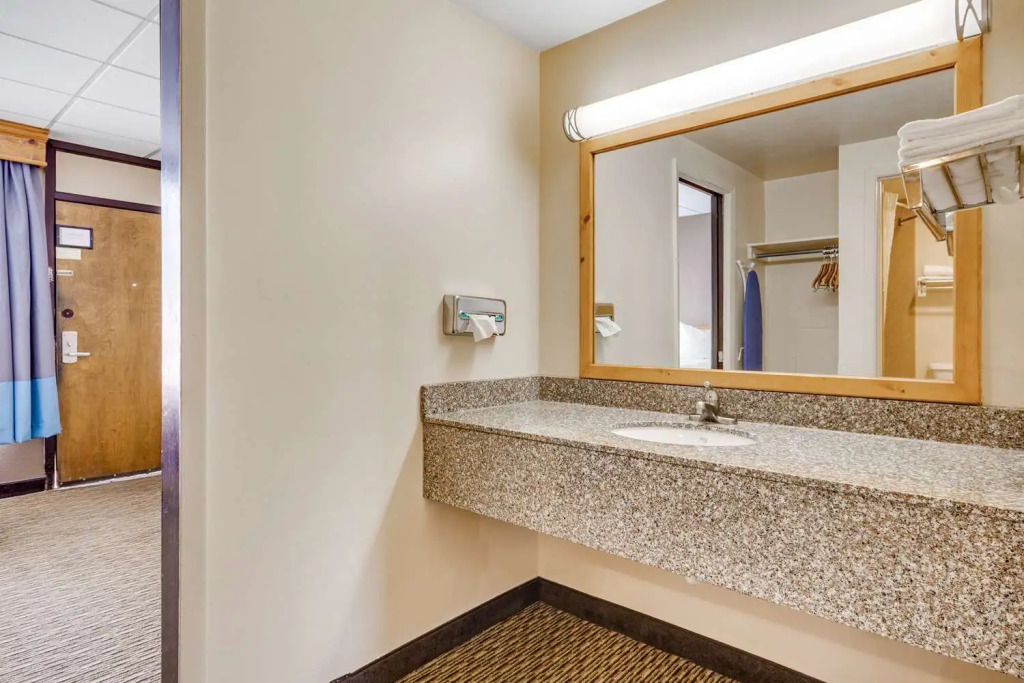 Best Western Lees Motor Inn